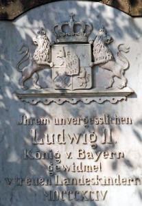 Inschrift am Sockel des Murnauer Ludwig-Denkmals (Foto: H.K.)